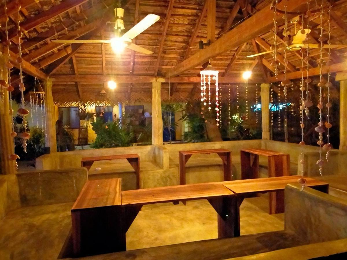 Eastwind Surf Camp Hotel Arugam Bay Exterior photo